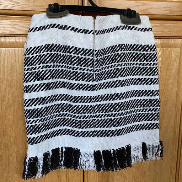 NWT, Worth W line, Clearance! fringe skirt - Picture 3 of 6